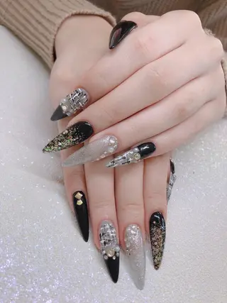 ネイル Flowerネイルサロン所属・. yukiのネイルデザイン