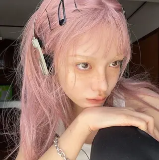 ロング カラー ヘアアレンジ ニュアンスカラー🧶 nanacoのヘアスタイル