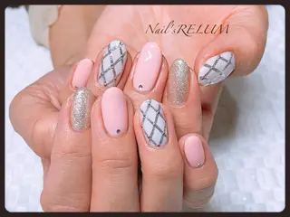 ネイル THECOLORS所属・近貞 莉奈のネイルデザイン