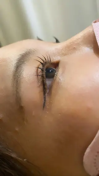 マツエク・マツパ 有薗 こころのヘアスタイル