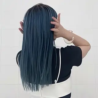 ロング カラー ハル🌸柔色/ ブリーチなし/艶髪のヘアスタイル