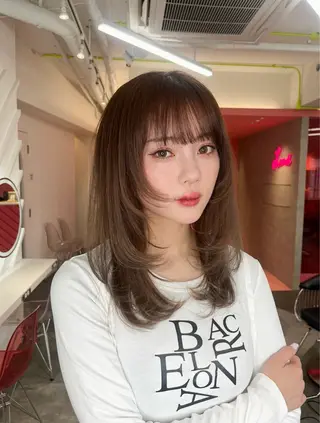 ミディアム 山崎/ボブ縮毛矯正 レイヤー髪質改善のヘアスタイル