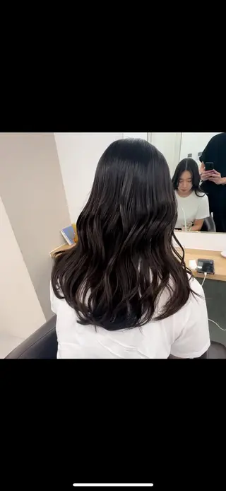 ミディアム カラー ブリーチなし/レイヤ ー特化🌈Tommyのヘアスタイル