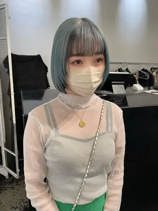 ショート カラー パーマ ヘアアレンジ キッズ ネイル マツエク・マツパ アイブロウ 艶ハイトーン/ヘア アレンジAYAKAのヘアスタイル