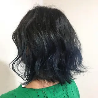 カラー 工藤 綾華のヘアスタイル