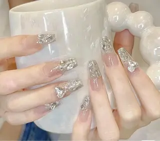 ネイル Dola Nail ユキンイのネイルデザイン