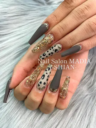 ネイル MADIA所属・MADIA SHIANのネイルデザイン