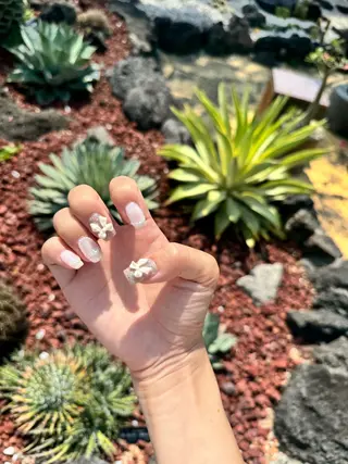 ネイル 濱岡 咲のネイルデザイン