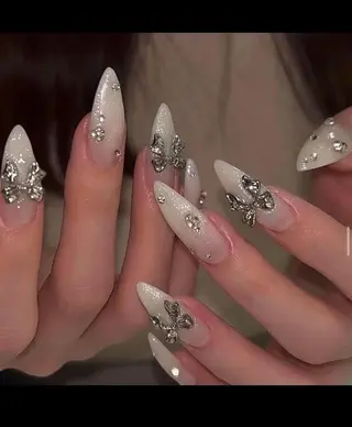 ネイル Yuu🎀 Belle Nailのネイルデザイン