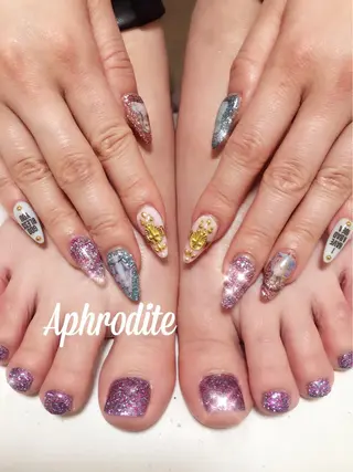 ネイル Aphrodite パラジェル認定サロンのネイルデザイン
