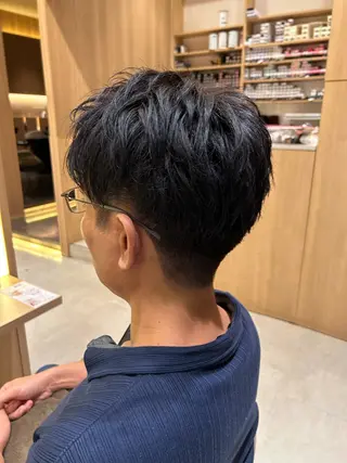 メンズ UNIXマークイズみなとみらい所属・上杉 茉広のヘアスタイル