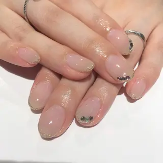 ネイル imymemine所属・渡邊 束紗のネイルデザイン