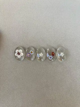 ネイル nailsalon　hue所属・小山 羽奈のネイルデザイン