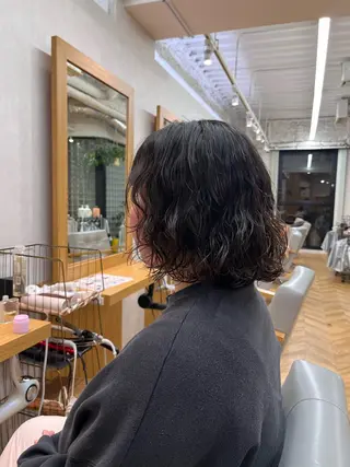 ショート パーマ 阿久津真衣 似合わせカットのヘアスタイル