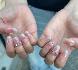 ネイル LAVISH nanamiのネイルデザイン