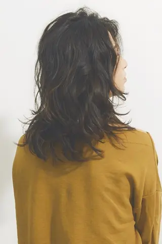 セミロング パーマ TONI&GUY JAPAN HIROO所属・橋口 晃典のヘアスタイル