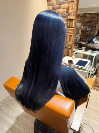 カラー セミロング AROMA awanoのヘアスタイル