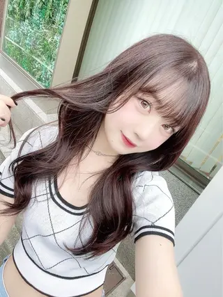 ロング 佐々本 志音のヘアスタイル