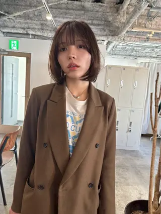 ミディアム カラー CEINE loqのヘアスタイル