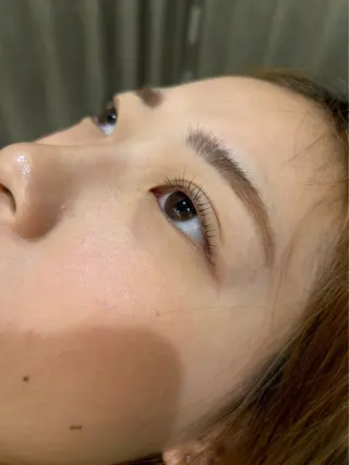 マツエク・マツパ 派手髪ハイトーン💛 ネイル💅まりなのヘアスタイル