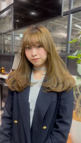 ロング 太田 古都のヘアスタイル