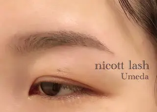 サクラブロウ 大阪駅前第4ビルのマツエク・マツパデザイン