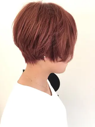 ショート カラー ✂️小顔カット✂️ 山本有紀のヘアスタイル