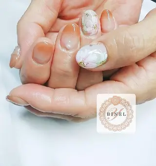 ネイル Nail Salon Y.BINELのネイルデザイン