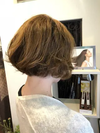 ショート MOLLA 浅香山店所属・谷口ゆめ/縮毛矯正/ 大人女子/眉ワックスのヘアスタイル