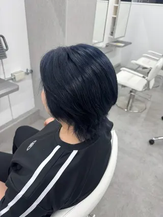 ショート カラー 🕯コバ/レイヤー/ 美髪縮毛🕯のヘアスタイル