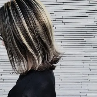 ミディアム カラー レイヤーカット/ ウルフカット/大橋 のヘアスタイル