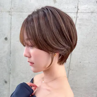 ショート ショート/レイヤー/ 縮毛矯正/ 渡邊莉玖のヘアスタイル
