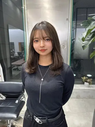 セミロング ひかり／ベージュ ／似合わせカットのヘアスタイル