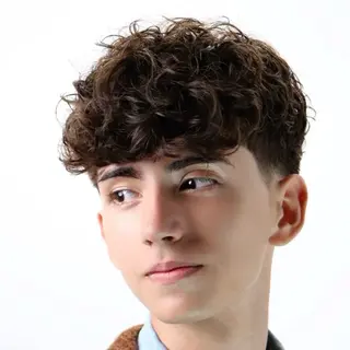 ショート パーマ メンズ 江﨑 翔のヘアスタイル