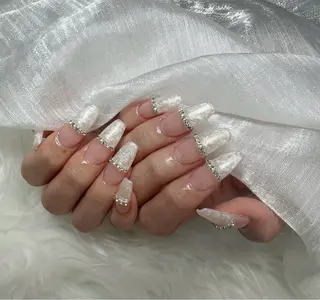 ネイル &ME ネイルサロンのネイルデザイン