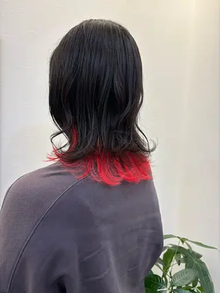 カラー Ruang所属・ツノガイ エリのヘアスタイル