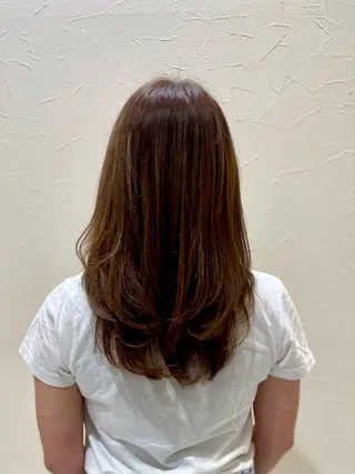 ロング カラー 横手 亜紀のヘアスタイル
