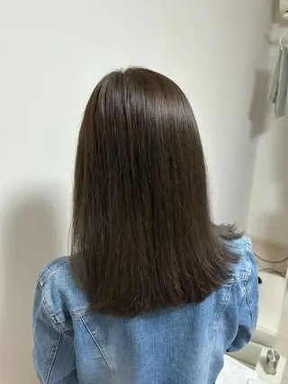 ミディアム カラー Bish Yanaのヘアスタイル