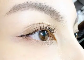 マツエク・マツパ まつげとアイブロウ Eine.代々木駅のマツエク・マツパデザイン