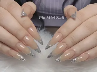 ネイル Pio Mielのネイルデザイン
