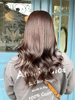 セミロング ブリーチ毛矯正.髪質 改善.髪にドラマをのヘアスタイル