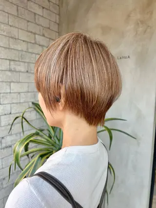 ショート カラー 村松 美月のヘアスタイル