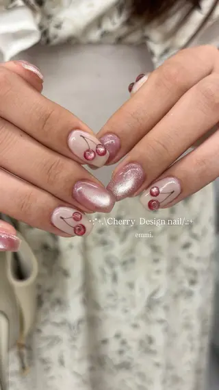 ネイル GO TODAY SHAiRE SALON 表参道colore店所属・emmi nailのネイルデザイン