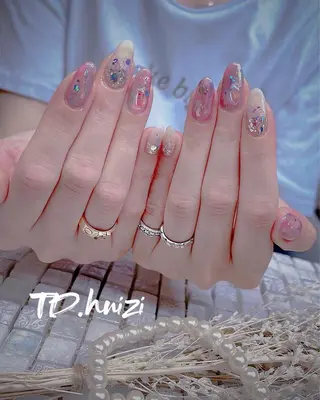 セミロング めぐみのネイルサロン 惠のネイルデザイン