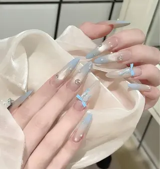 ネイル 小島 阿佑美のネイルデザイン