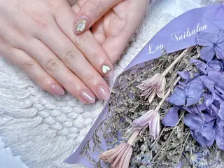 ショート カラー ネイル Lea NAILsalon所属・Le’a NailSalonのネイルデザイン