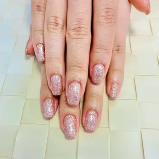 ネイル e+LUCIA NAIL関内店所属・花岡 佑紀のネイルデザイン