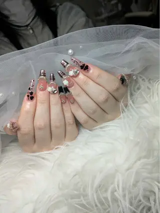 ネイル Queen Nail 柏店　クイーンネイルのネイルデザイン