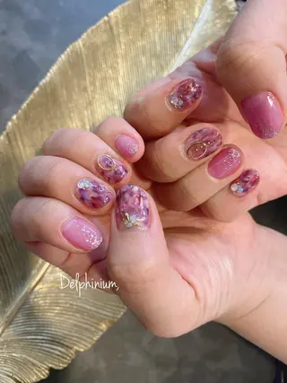 ネイル 岡本 友恵のネイルデザイン