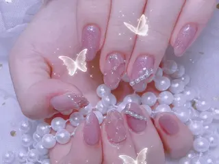 ネイル queensnail 🧸mikiのネイルデザイン